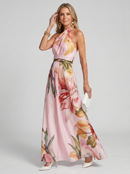 Nahaufnahme des Stoffes und Blumenmusters am Sommerkleid