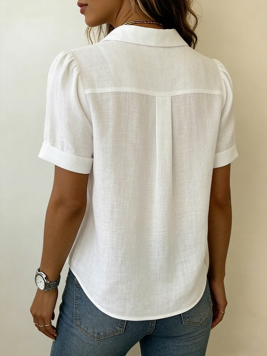 Damenbluse als Ganzkörperansicht in elegantem Alltagslook