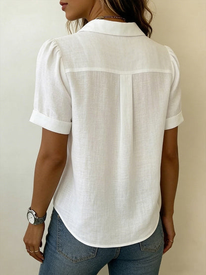 Damenbluse als Ganzkörperansicht in elegantem Alltagslook