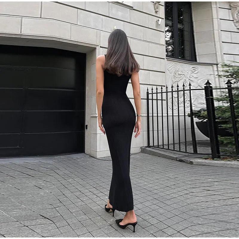 Weiches Strick-Kleid mit tailliertem Schnitt und ausgestelltem Rock, Midi-Länge, Damen