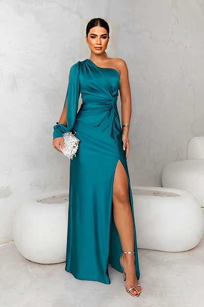 Maxikleid mit einer Schulter aus weichem Stoff