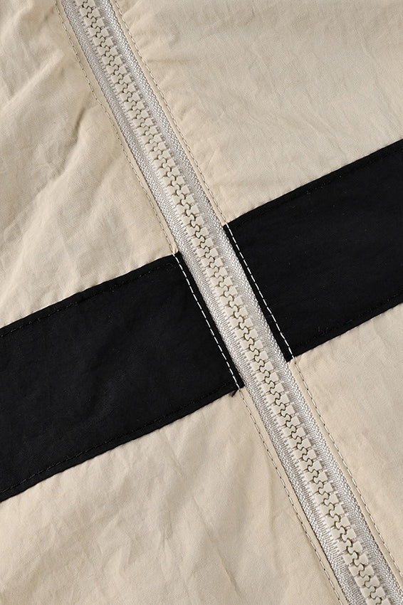 Rückansicht der modernen Farbblockjacke für den Alltag