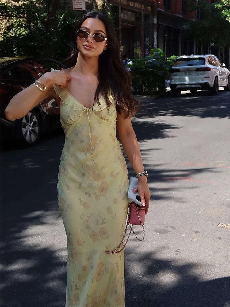 Florales Maxikleid mit tiefem Rückenausschnitt für den Sommer