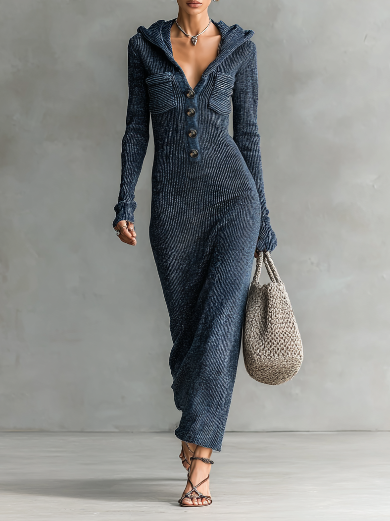 Damen Slim Fit Strick-Maxikleid mit Kapuze in der Gesamtansicht