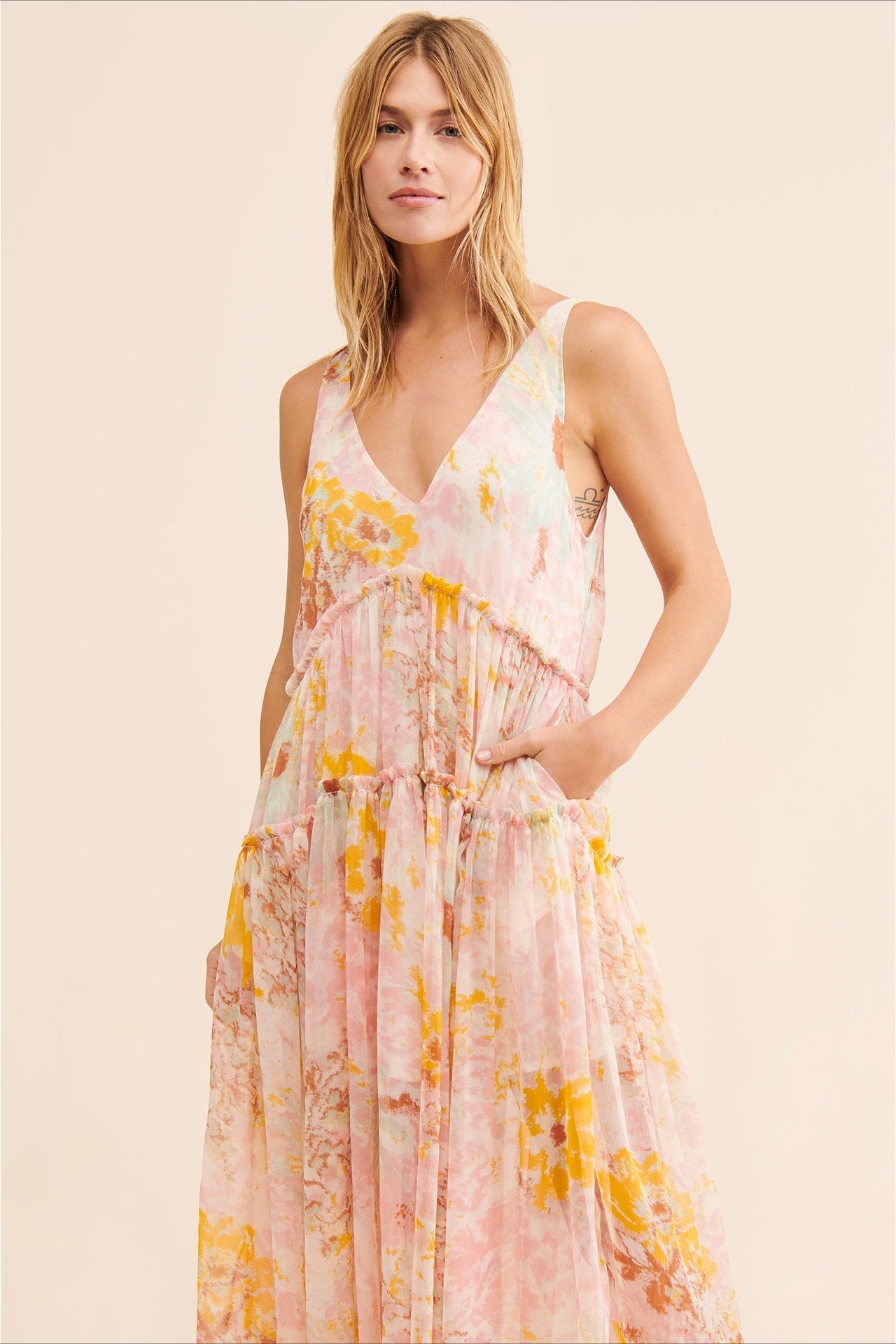 Boho-Maxikleid mit floralem Print, ärmellos, Detailansicht des Oberteils