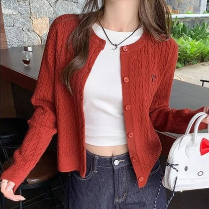 Damen Strick-Cardigan Pullover mit besticktem V-Ausschnitt