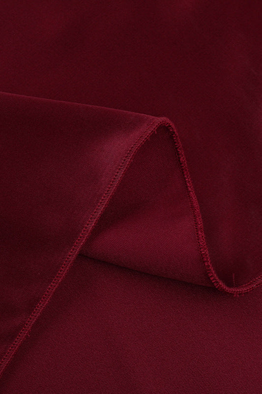 Damenkleid aus Satin mit stilvollem, offenem Rücken