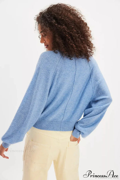 Damen Strickpullover locker kombiniert für Alltag und Freizeitlook