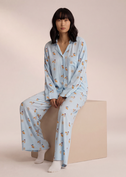 Eleganter Zweiteiler für Damen in moderner Silhouette mit Mini Print