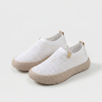 Damen Slip-On Sneaker mit Dämpfung und Strickobermaterial in Seitenansicht