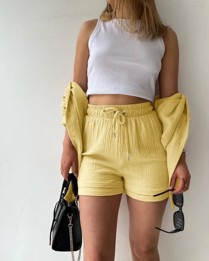 Damen-Sommer-Set in kompletter Ansicht für einen harmonischen Look