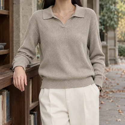 Lockerer Rippstrickpullover mit langen Ärmeln und Polokragen