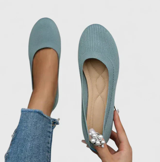 Damen Loafer zum Hineinschlüpfen als Paar dargestellt