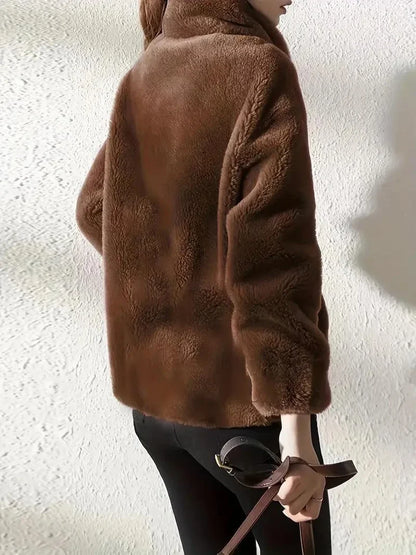 Weicher Damenmantel für bequeme Outfits an kalten Tagen