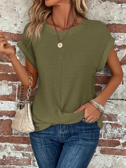 Damen Stricktop mit Struktur kombiniert zu einem Alltagslook