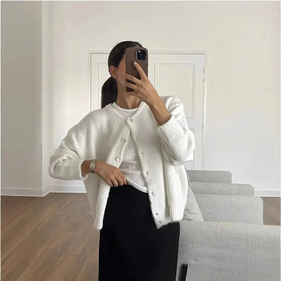 Damen Strickcardigan Mit Rundhals Und Knopfleiste
