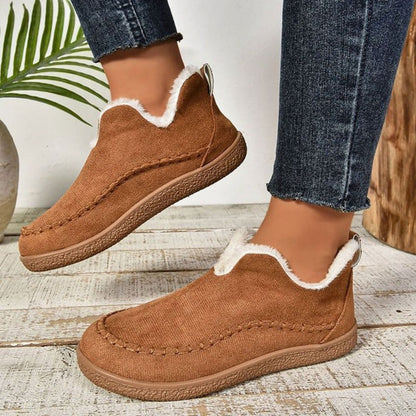 Damen-Slipper mit klassischer Mokassin-Naht und praktischem Schlupfdesign