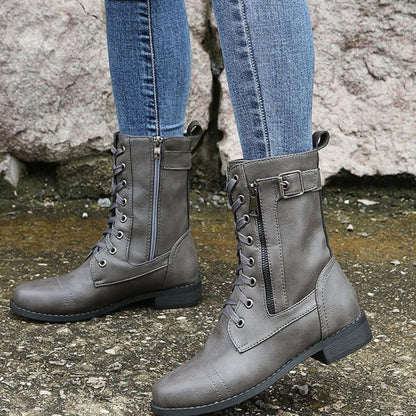 Detailansicht der Schnürung an Damenboots