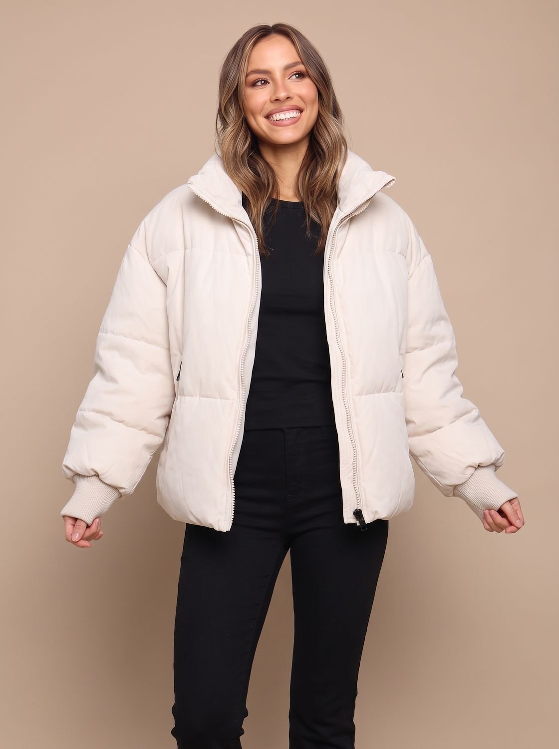 Gerippte Bündchen an der Oversize-Steppjacke für Damen