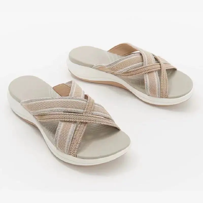 Lässige atmungsaktive Sandalen